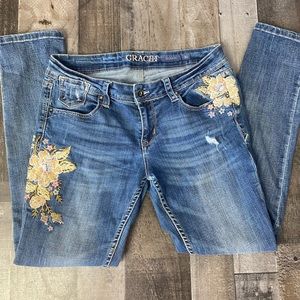 Grace in LA Skinny, embroider jeans. Size 30